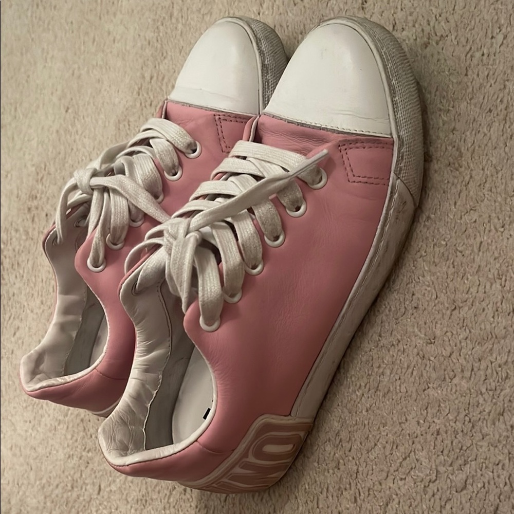 Stylish Pink Women's Sneakers